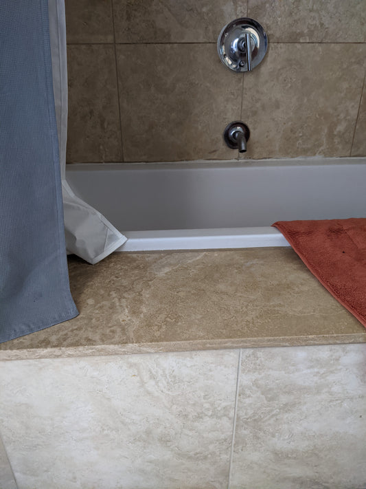 Bath tub